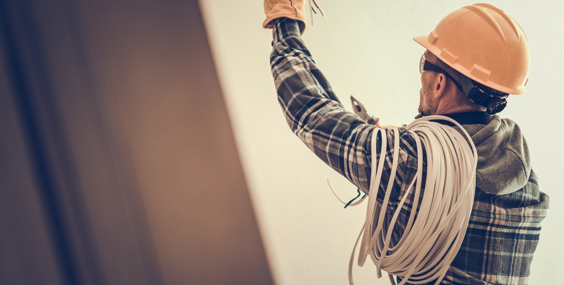 Find a Reliable 24/7 Phoenix Electrician Near You Bleuwave Electrical